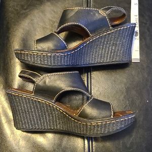 Hush Puppies Size 6 Black Wedges